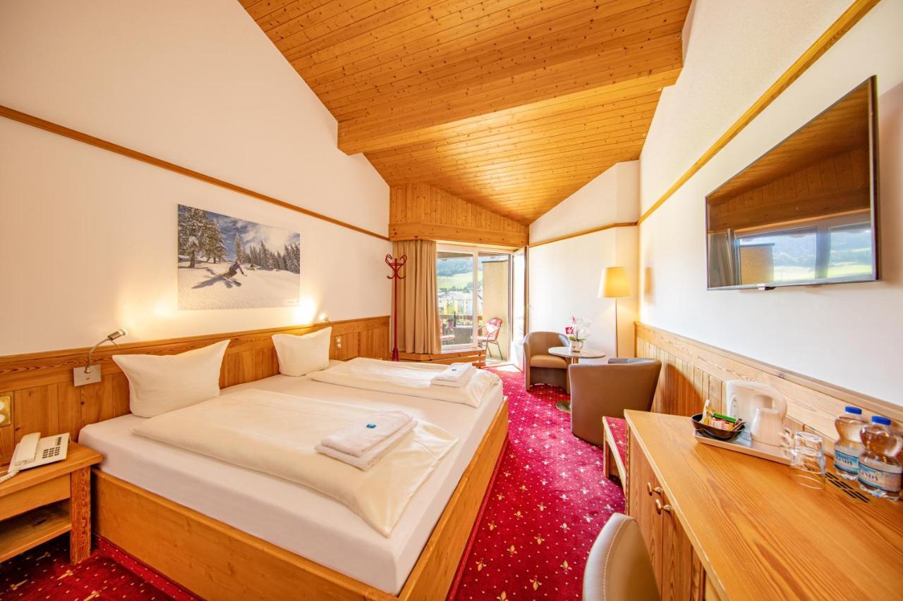 T3 Alpenhotel フリムス エクステリア 写真