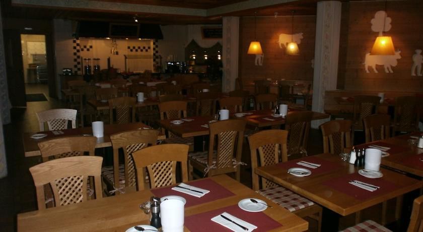 T3 Alpenhotel フリムス エクステリア 写真