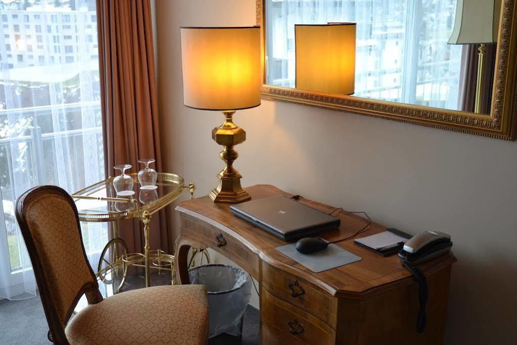 T3 Alpenhotel フリムス エクステリア 写真