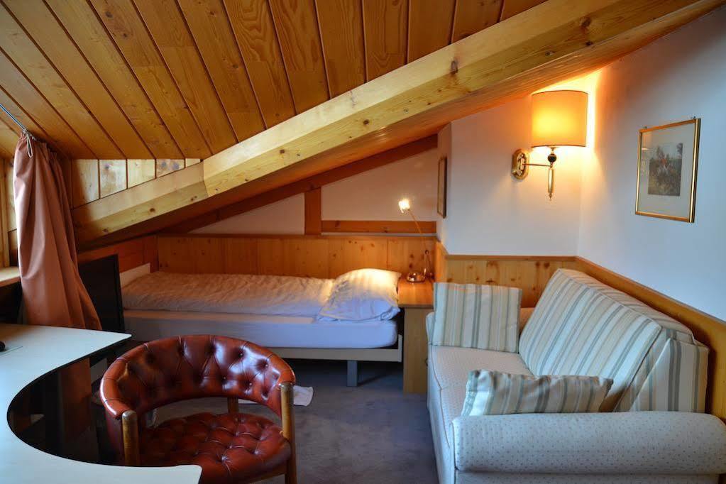 T3 Alpenhotel フリムス エクステリア 写真