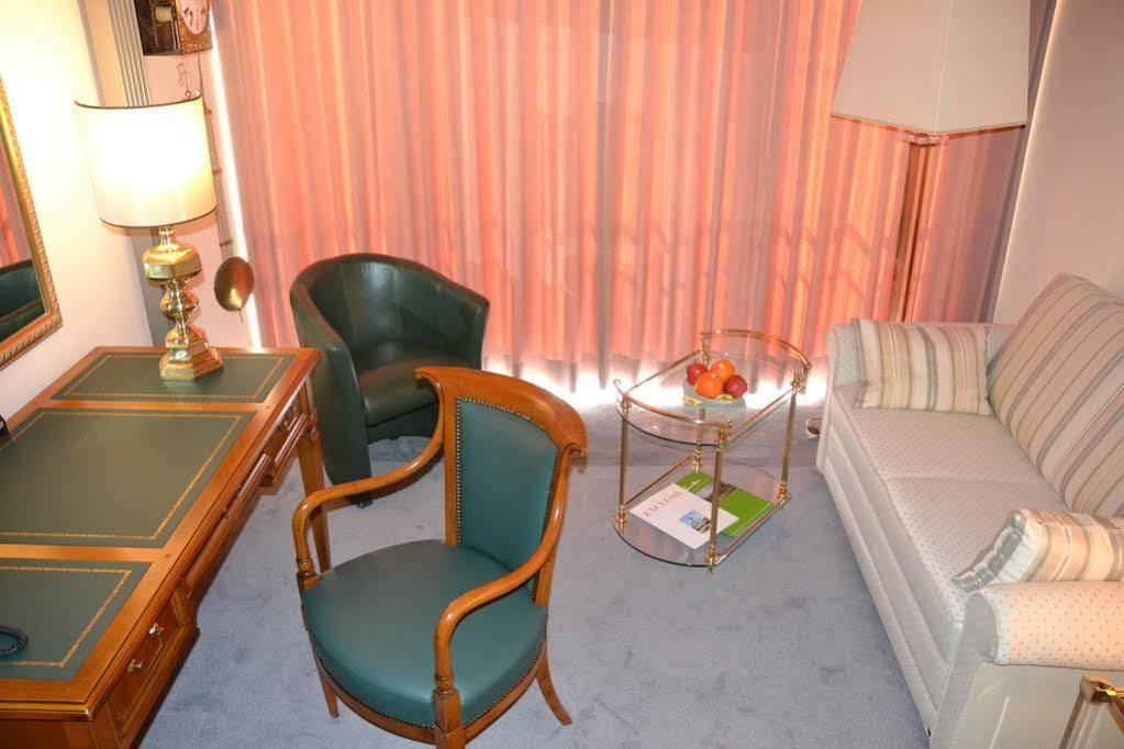 T3 Alpenhotel フリムス エクステリア 写真